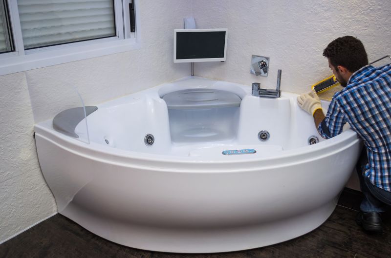 Compact Bathtub